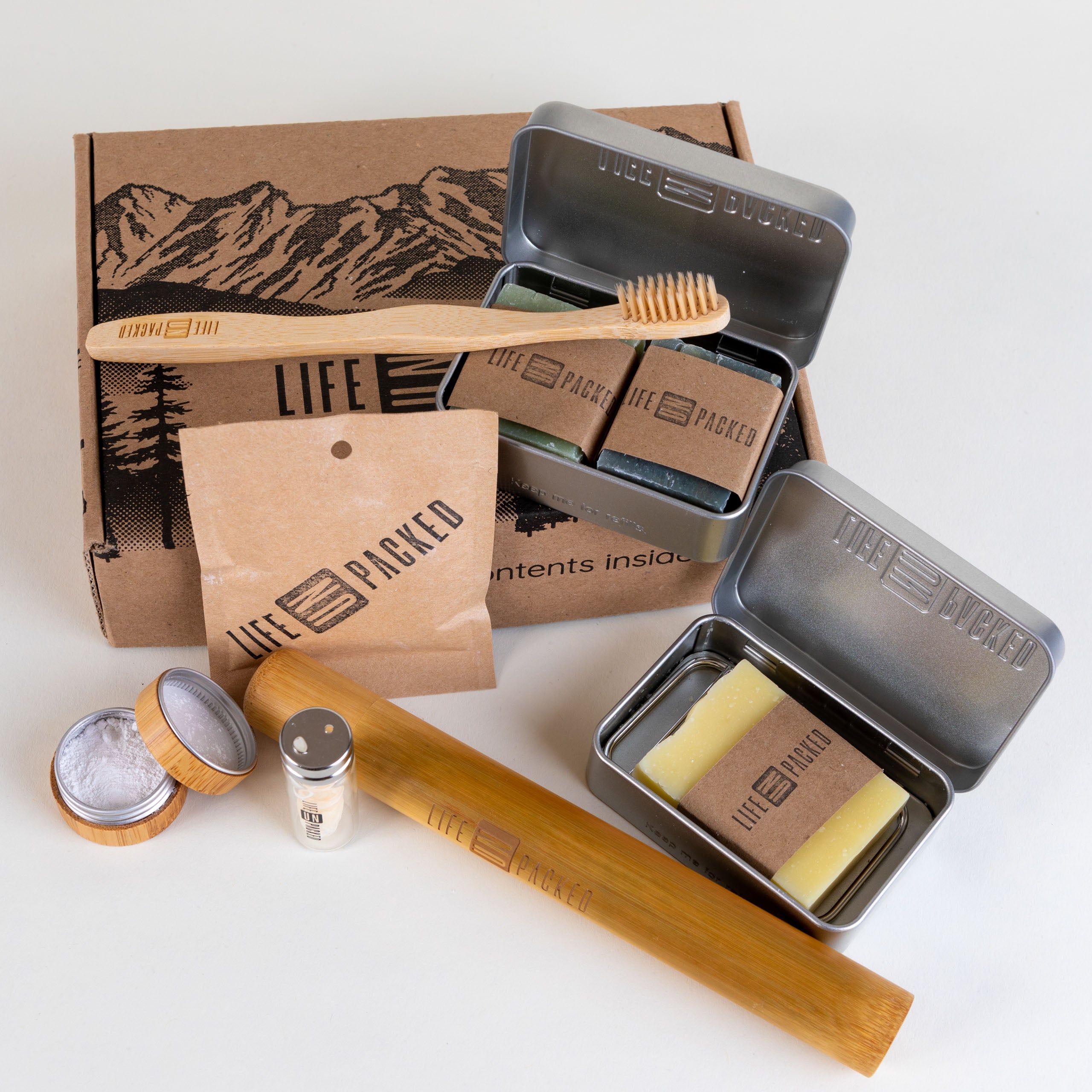Simple Zero-Waste Gift Box: The Traveller