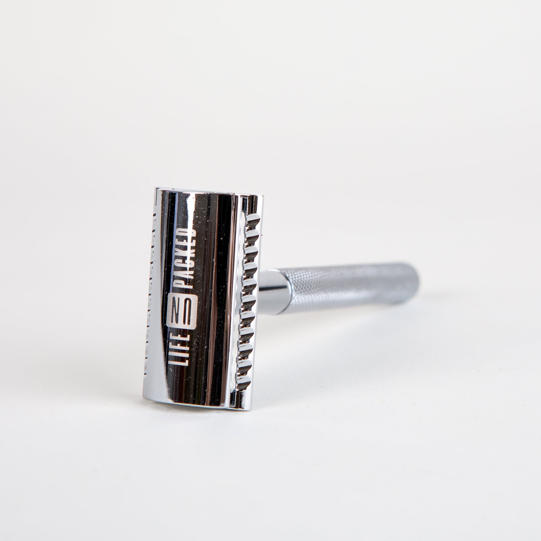 Zero-Waste Metal Razor at life UNpacked